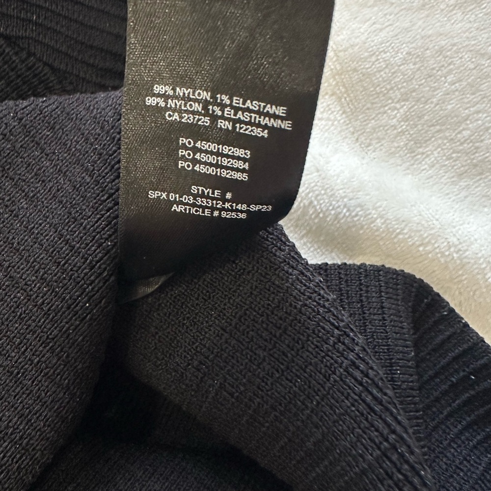 Aritzia Babaton Sculpt Knit Crop Top Womens Sz 2XS Black Ribbed Square Neck - Picture 7 of 8